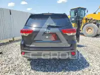 2018 Toyota Highlander фото