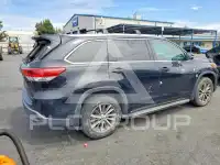 2018 Toyota Highlander фото