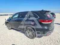 2018 Toyota Highlander фото