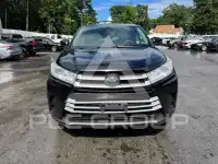 2018 Toyota Highlander photo