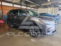 2018 Toyota Highlander фото