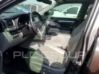 2018 Toyota Highlander photo