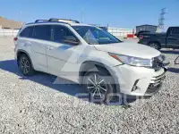 2018 Toyota Highlander фото