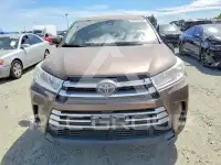 2018 Toyota Highlander photo