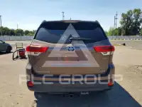 2018 Toyota Highlander фото