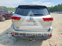 2018 Toyota Highlander фото