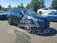 2018 Toyota Highlander photo