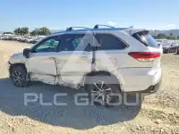 2018 Toyota Highlander photo