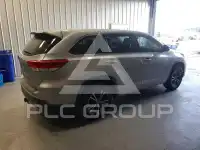 2018 Toyota Highlander photo