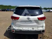 2018 Toyota Highlander фото
