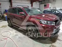 2018 Toyota Highlander photo