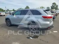 2018 Toyota Highlander photo
