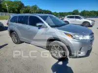 2018 Toyota Highlander фото