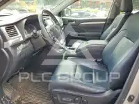 2018 Toyota Highlander photo