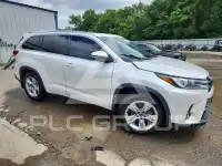 2018 Toyota Highlander photo