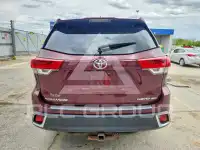 2018 Toyota Highlander photo