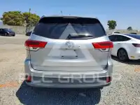 2018 Toyota Highlander фото