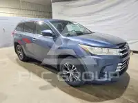 2018 Toyota Highlander photo