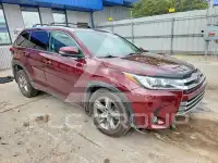 2018 Toyota Highlander photo