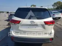 2018 Toyota Highlander фото