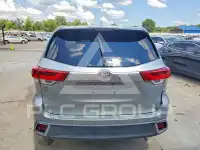 2018 Toyota Highlander фото