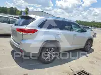 2018 Toyota Highlander photo