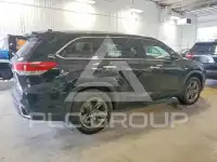 2018 Toyota Highlander photo