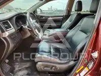 2018 Toyota Highlander photo
