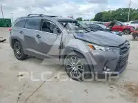 2018 Toyota Highlander photo