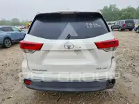 2018 Toyota Highlander photo