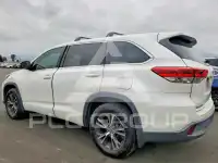 2018 Toyota Highlander photo