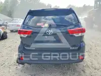 2018 Toyota Highlander фото