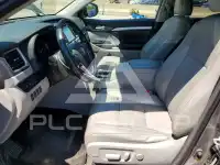 2018 Toyota Highlander photo
