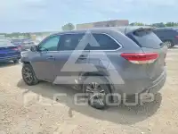 2018 Toyota Highlander photo