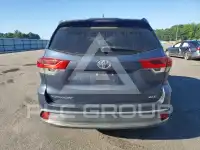 2018 Toyota Highlander фото