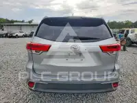 2018 Toyota Highlander фото