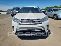 2018 Toyota Highlander photo