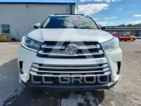 2018 Toyota Highlander photo