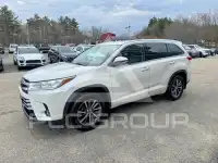 2018 Toyota Highlander photo