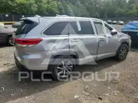 2018 Toyota Highlander фото