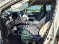 2018 Toyota Highlander photo