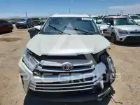 2018 Toyota Highlander photo
