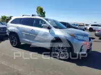 2018 Toyota Highlander фото