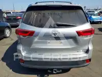 2018 Toyota Highlander фото