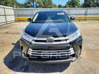 2018 Toyota Highlander photo
