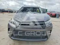 2018 Toyota Highlander photo