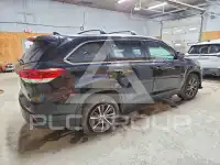 2018 Toyota Highlander photo