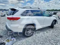 2018 Toyota Highlander фото