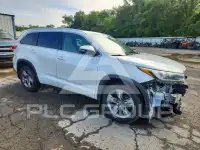 2018 Toyota Highlander photo