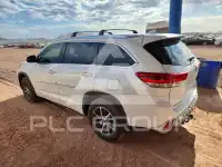 2018 Toyota Highlander photo
